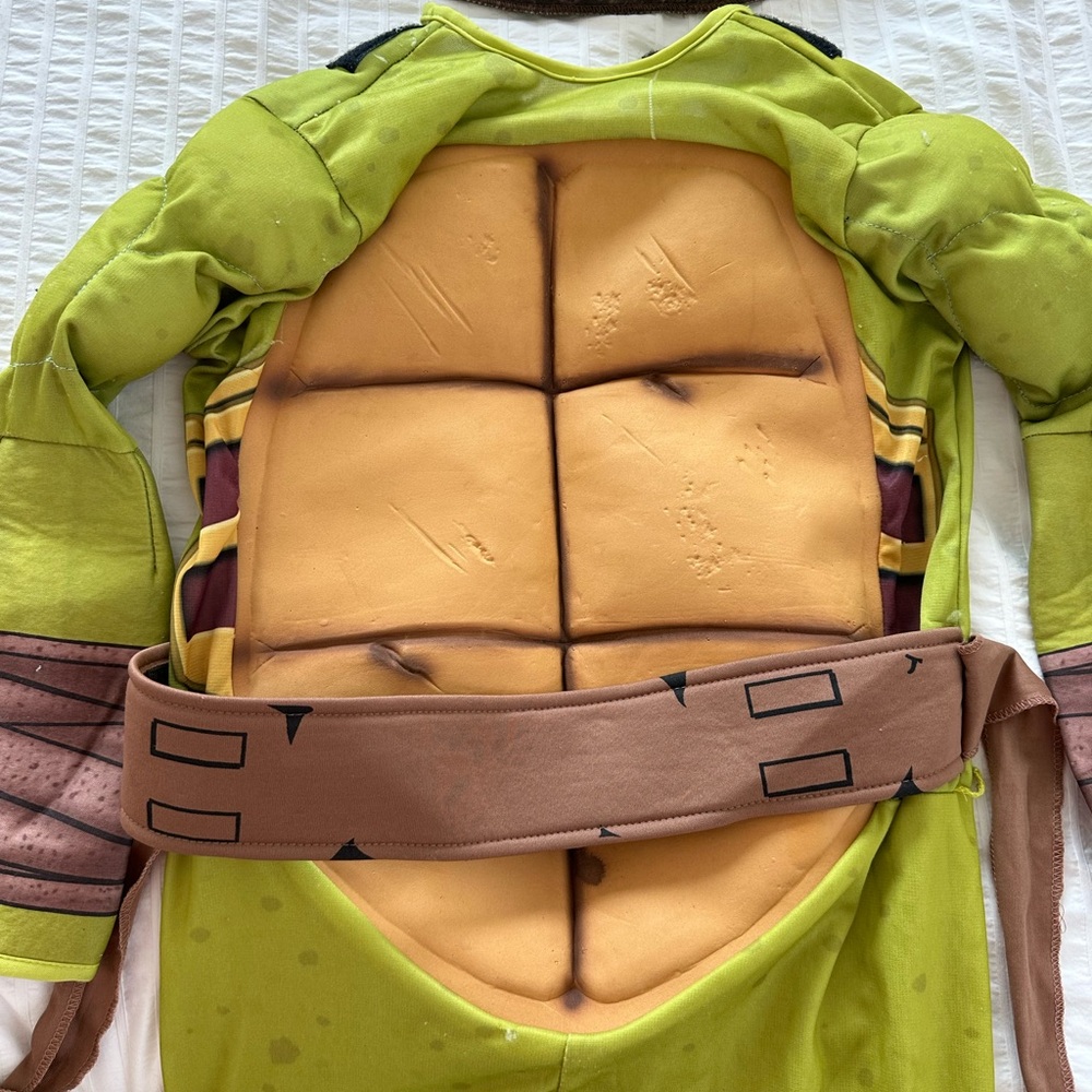 Kids Ninja Turtle Costume, size Medium